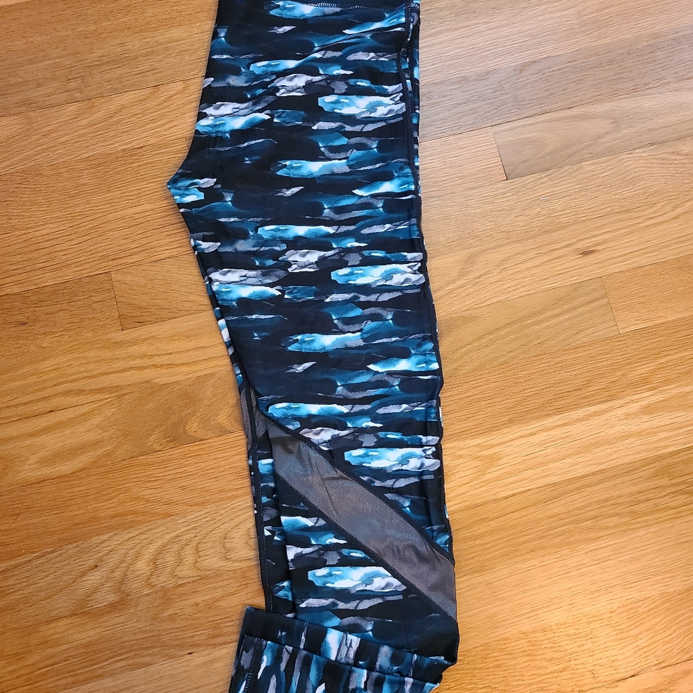 Womens Fabletics leggings